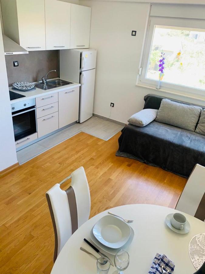 Apartments Nika Sukošan Zewnętrze zdjęcie
