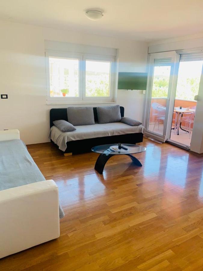 Apartments Nika Sukošan Zewnętrze zdjęcie