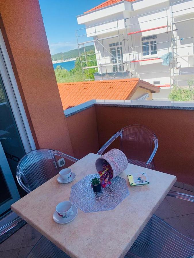 Apartments Nika Sukošan Zewnętrze zdjęcie