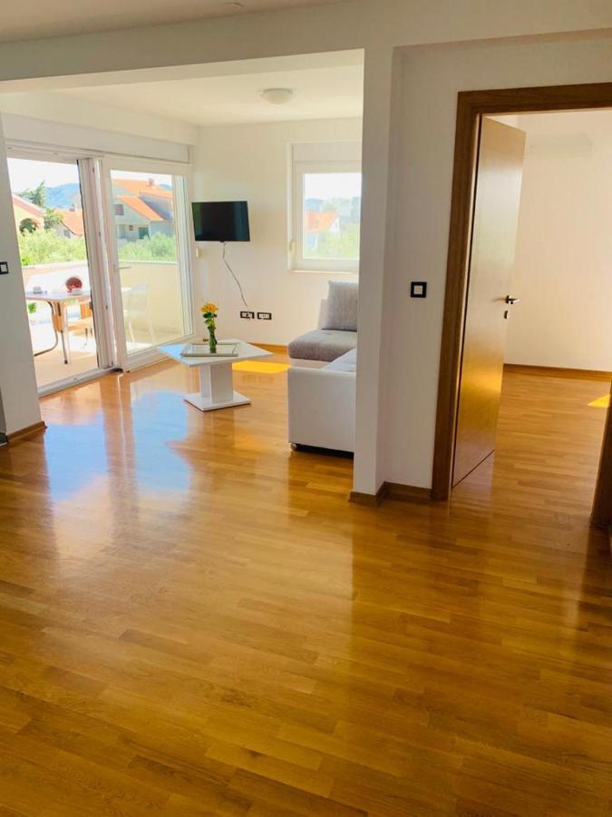 Apartments Nika Sukošan Zewnętrze zdjęcie
