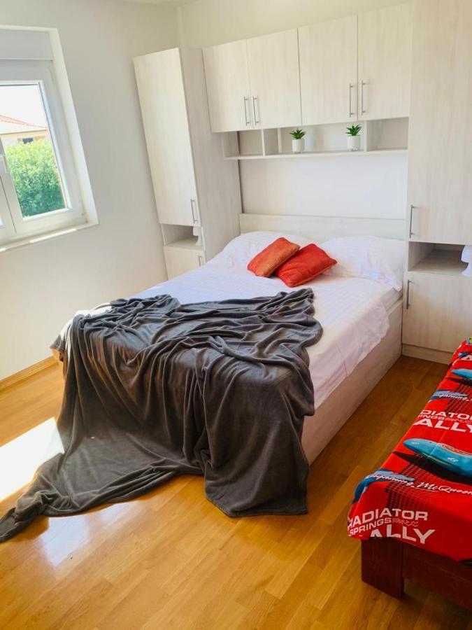 Apartments Nika Sukošan Zewnętrze zdjęcie