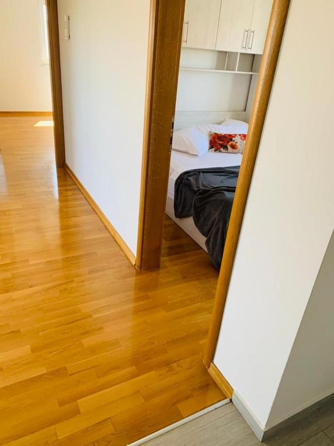 Apartments Nika Sukošan Zewnętrze zdjęcie