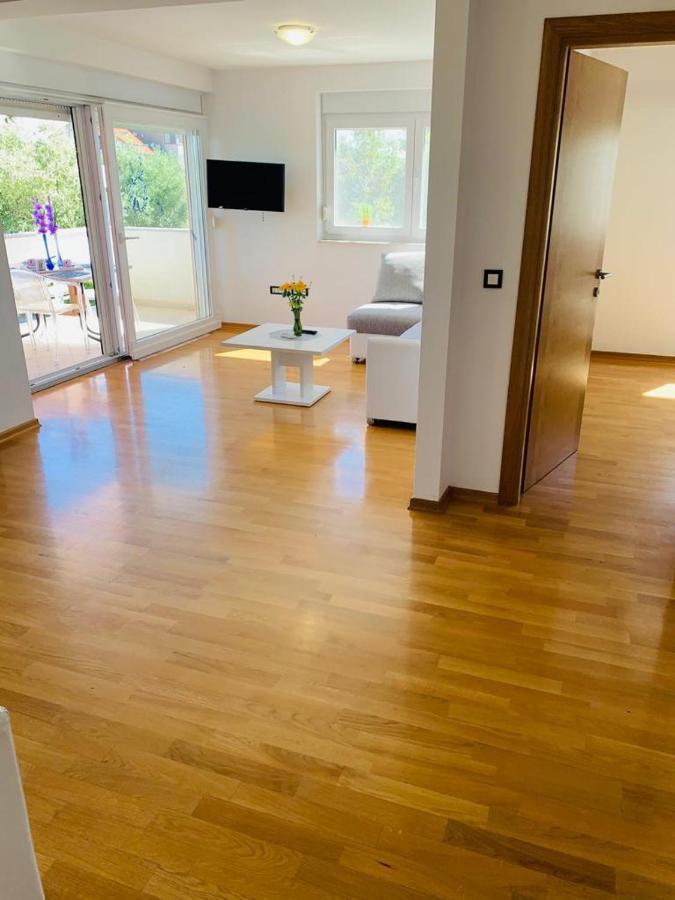 Apartments Nika Sukošan Zewnętrze zdjęcie