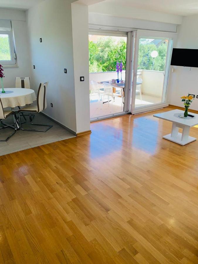 Apartments Nika Sukošan Zewnętrze zdjęcie