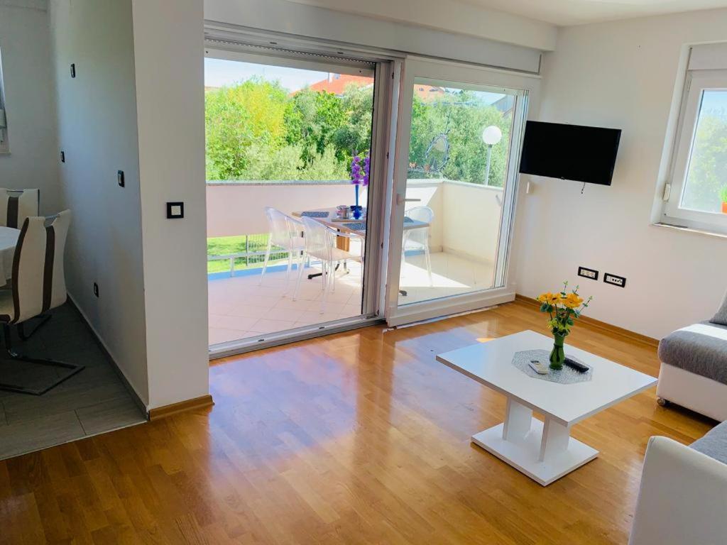 Apartments Nika Sukošan Zewnętrze zdjęcie
