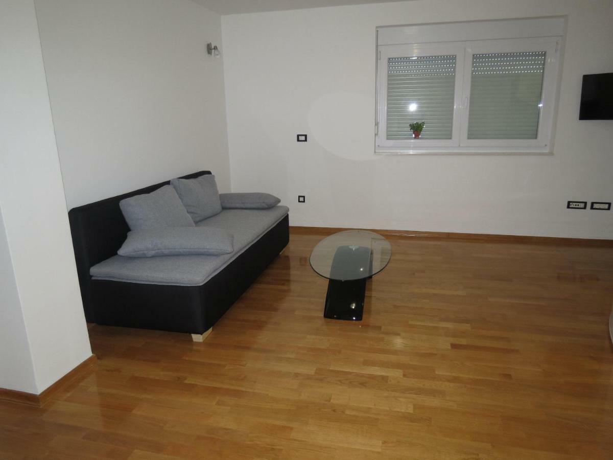 Apartments Nika Sukošan Zewnętrze zdjęcie
