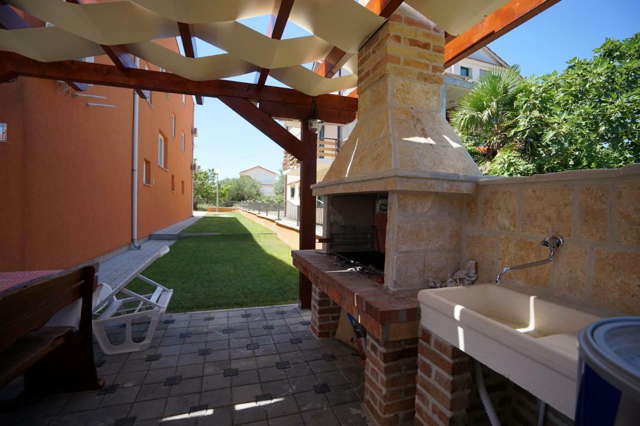 Apartments Nika Sukošan Zewnętrze zdjęcie