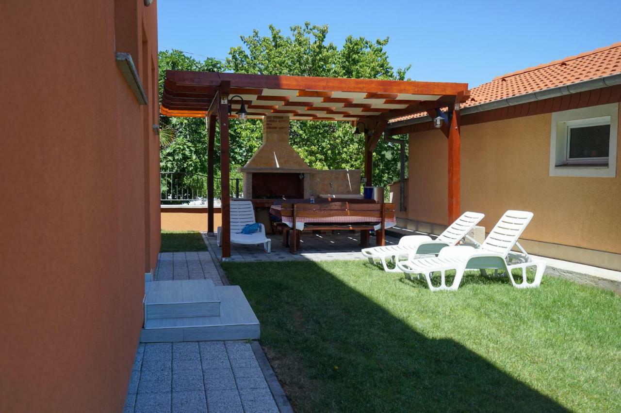 Apartments Nika Sukošan Zewnętrze zdjęcie