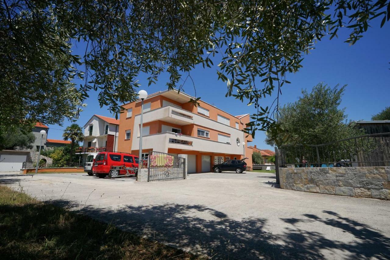 Apartments Nika Sukošan Zewnętrze zdjęcie